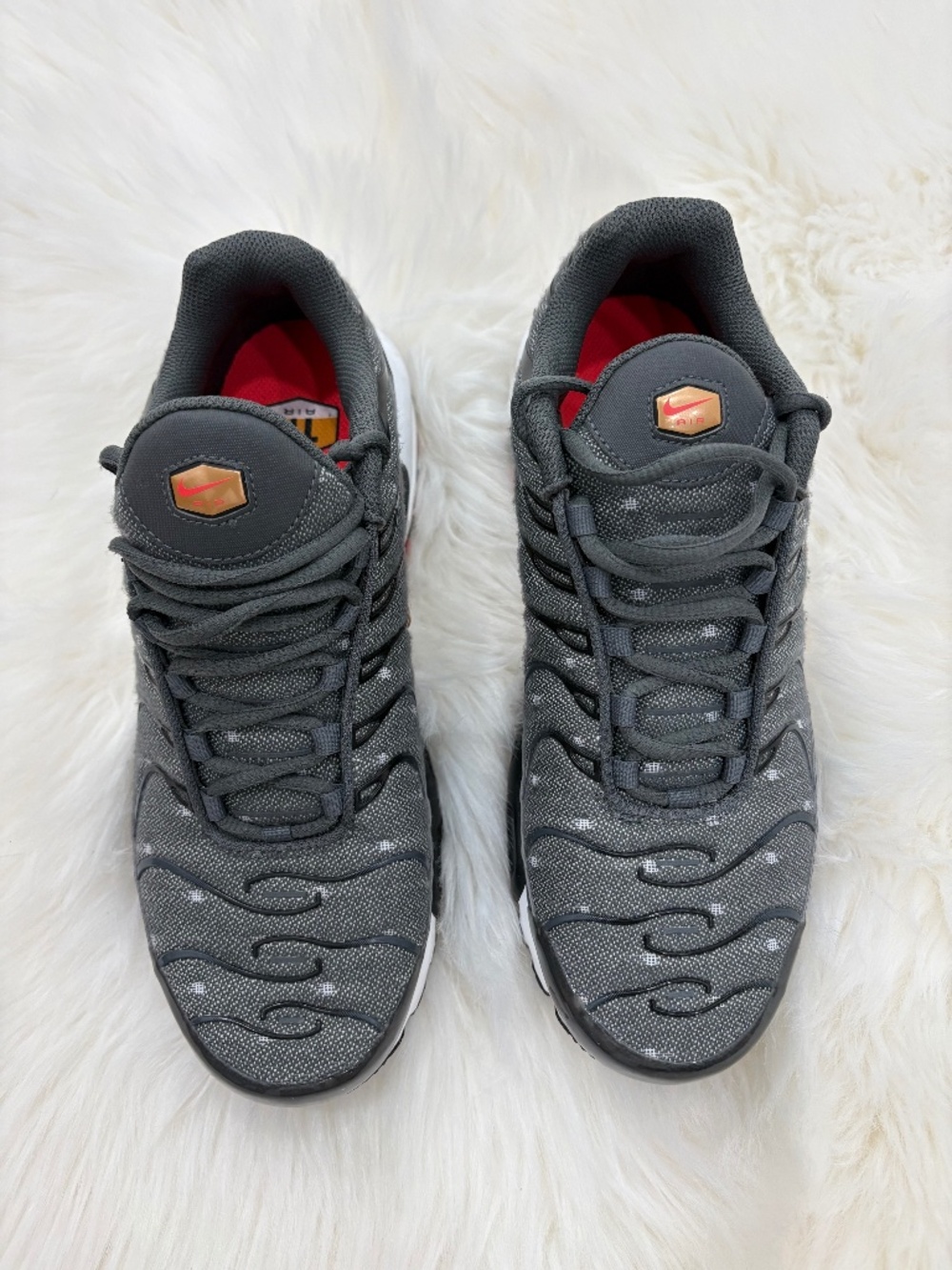 Nike Air Max Plus - Tuned Air Technology - Men’s Size 8